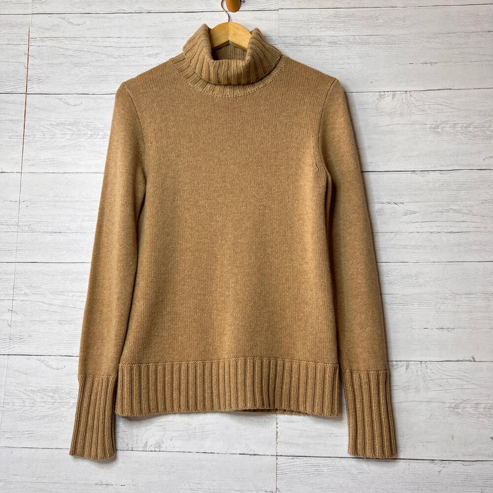 J Crew Sweater Womens Size Medium Camel Italian-Spun 100% Cashmere Turtleneck